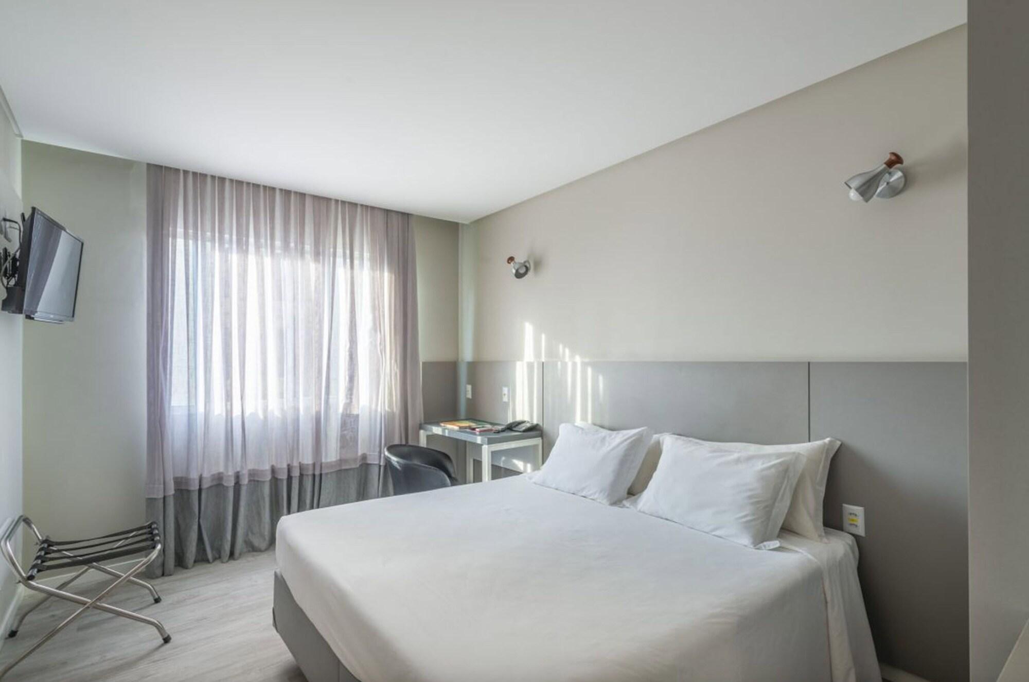 Hotel Melo Balneario Camboriu Exterior photo
